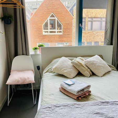 Canal House - Homestay Alkmaar Buitenkant foto