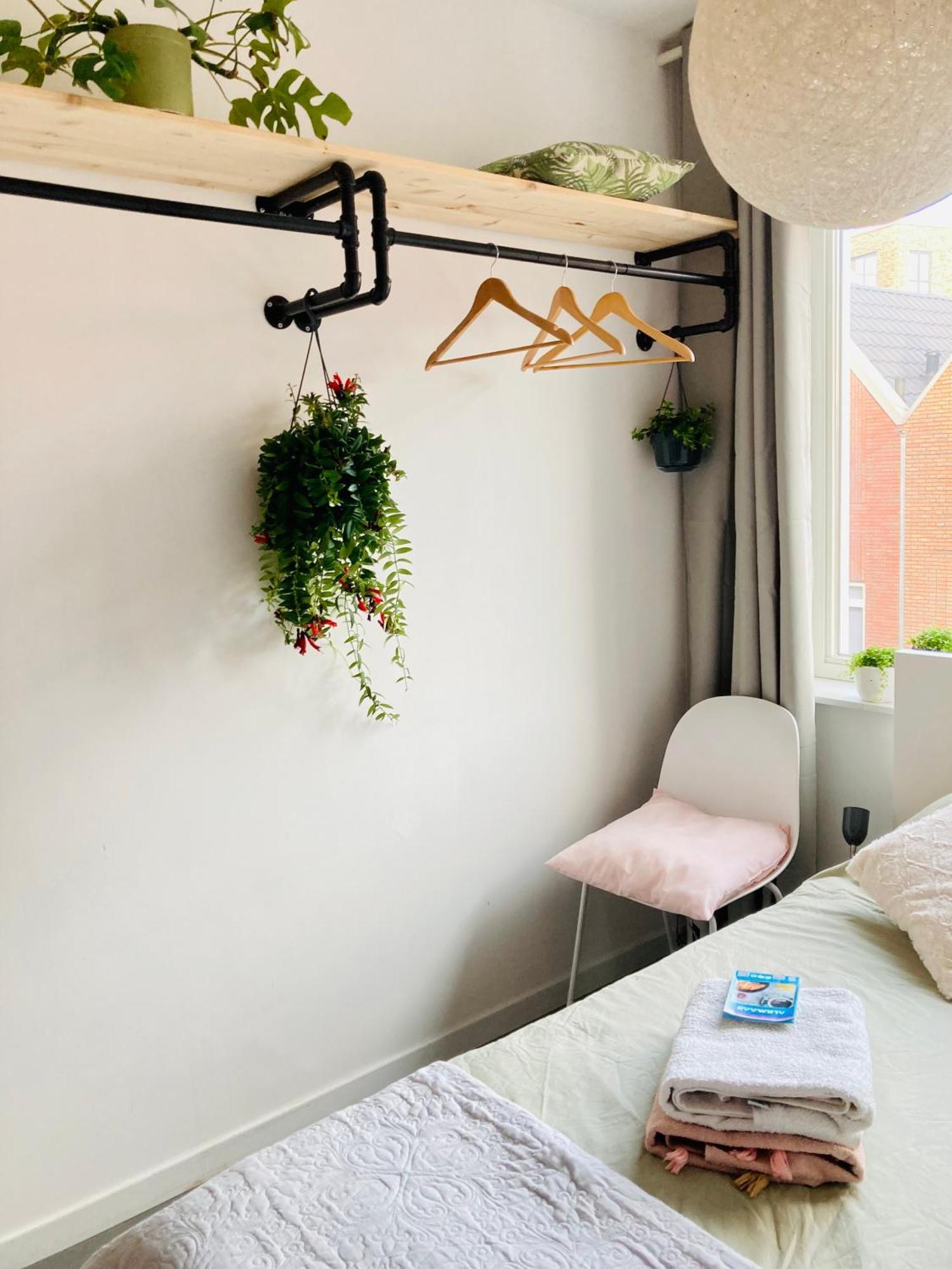 Canal House - Homestay Alkmaar Buitenkant foto