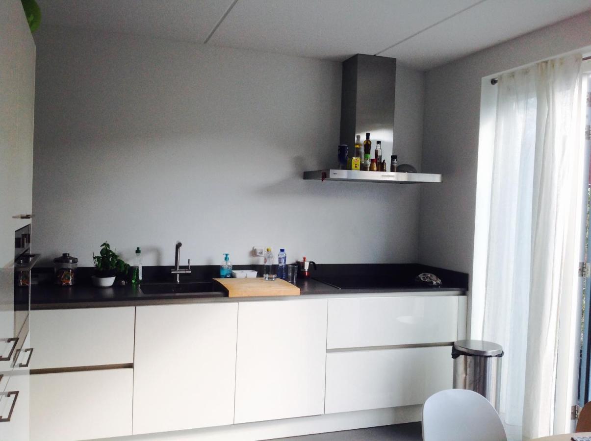 Canal House - Homestay Alkmaar Buitenkant foto